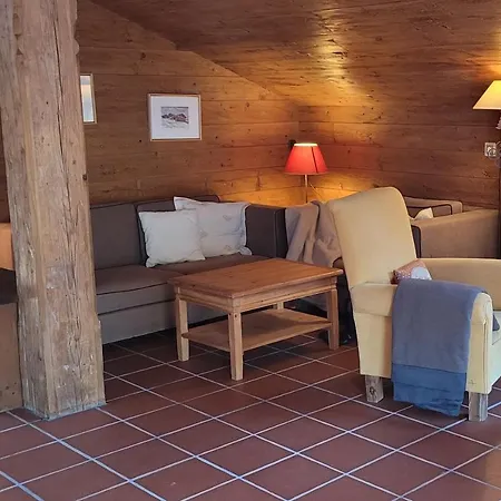 Hornblick Apartment *